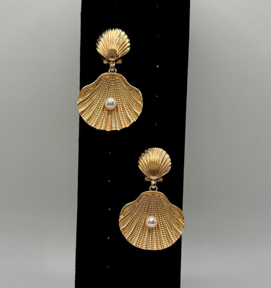 Golden Pearl Dangly Earrings