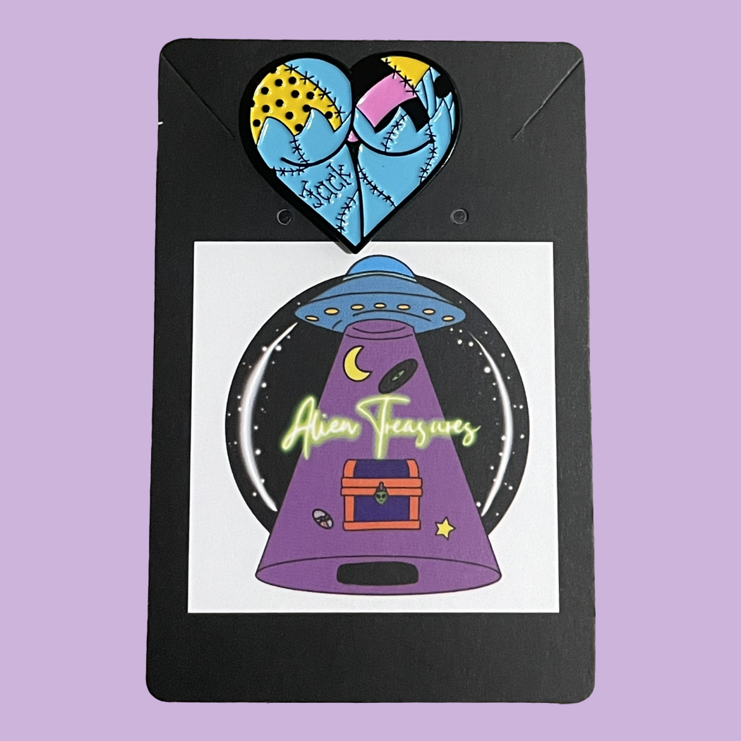 Sally Cheeks Pin